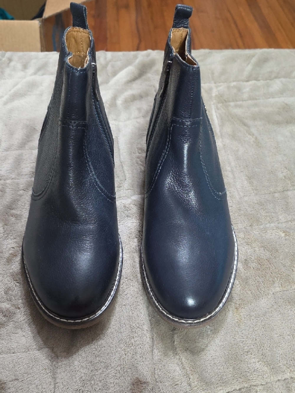 NWT Easy Spirit Women's Leather Chukka Boots Dark Blue  Side Zip Comfort Sz 10